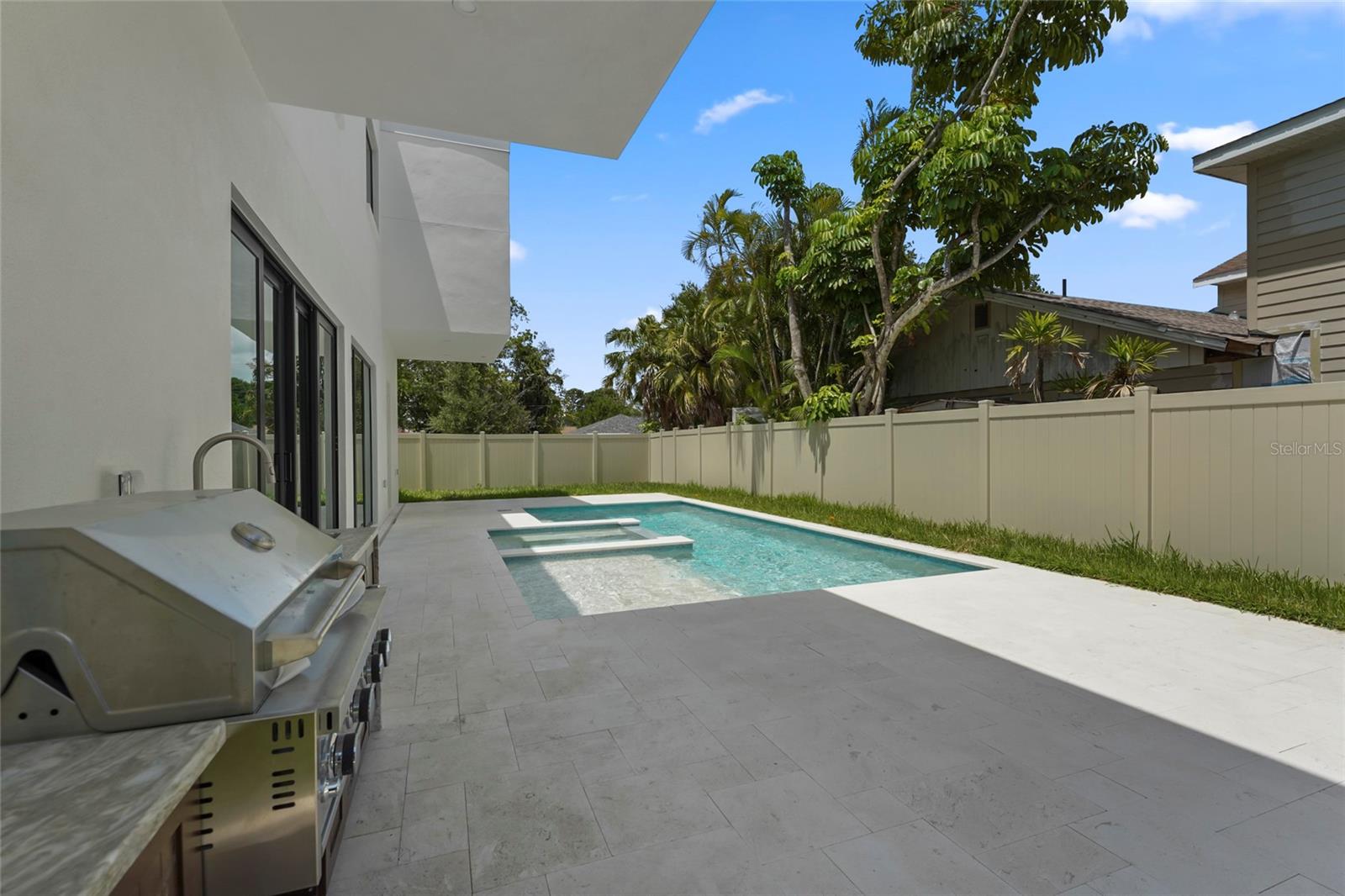 2604 SYDELLE ST — photo 77