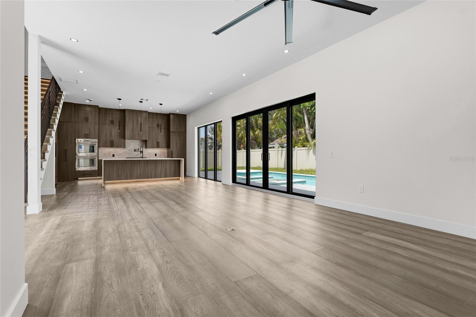 2604 SYDELLE ST — photo 30