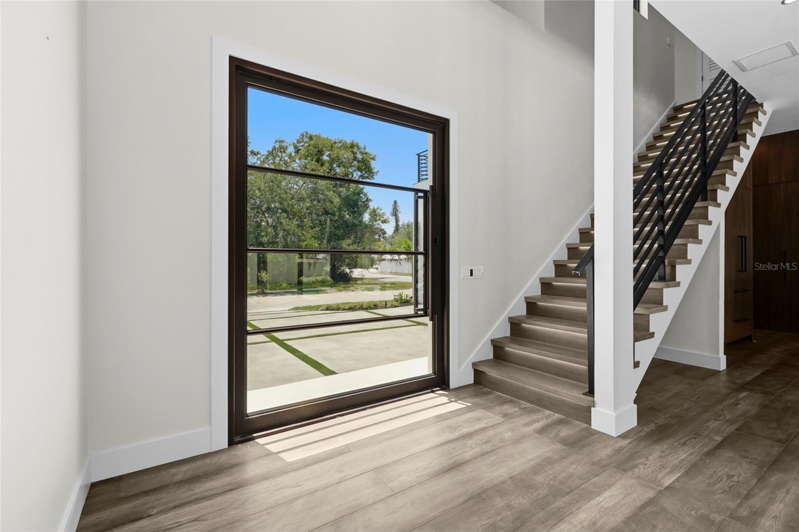 2604 SYDELLE ST — photo 28