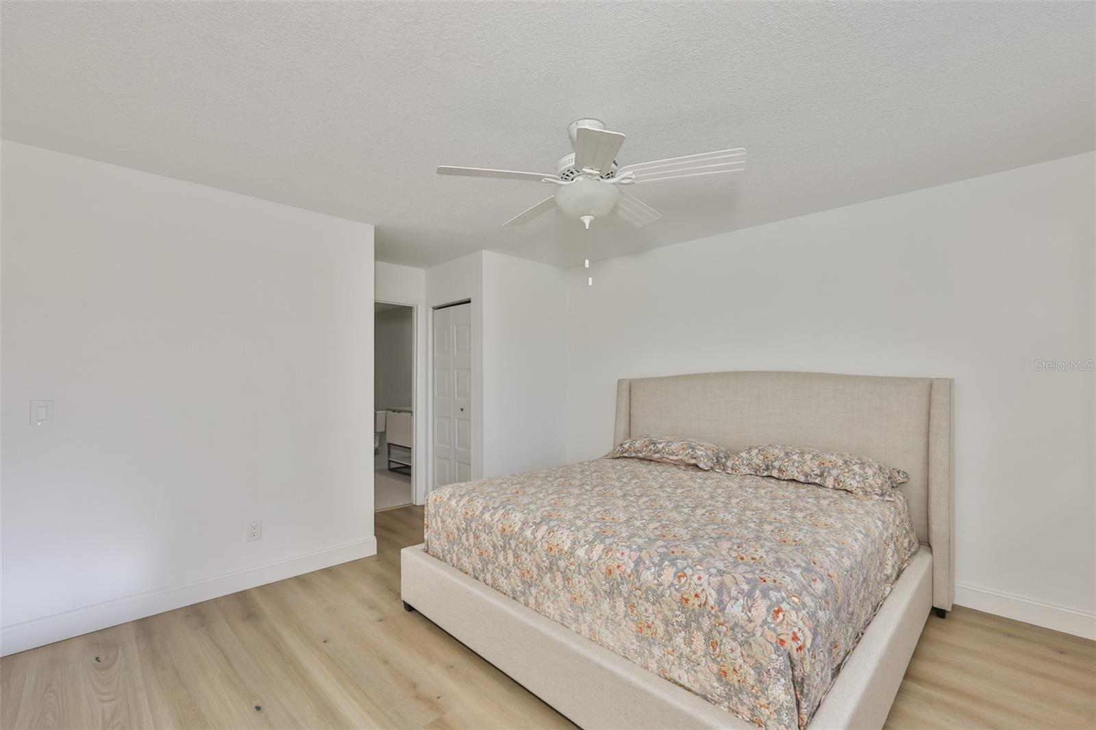 325 GREEN MANOR DR — photo 25