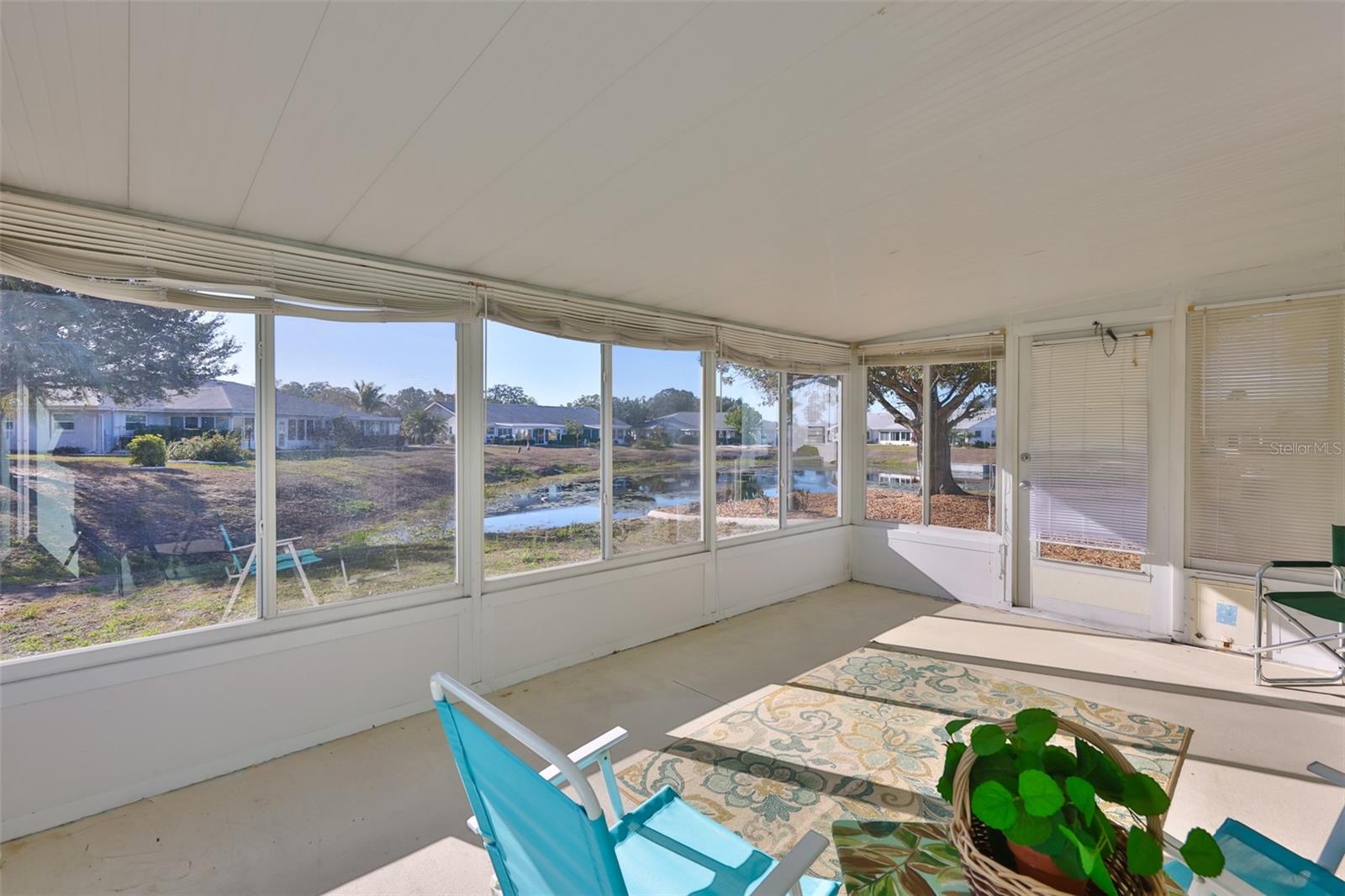 325 GREEN MANOR DR — photo 34