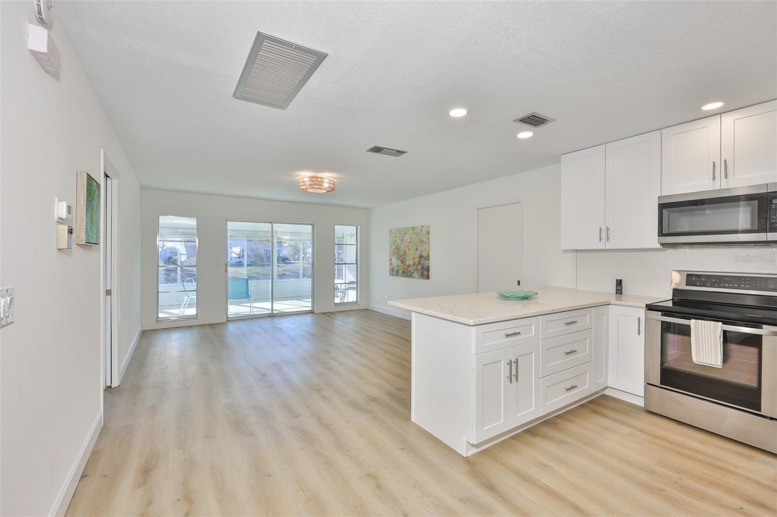 325 GREEN MANOR DR — photo 20