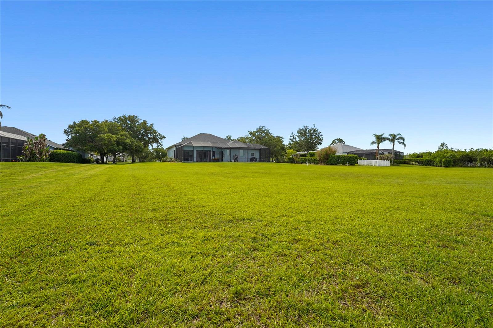 8018 SNOWY EGRET PL — photo 54