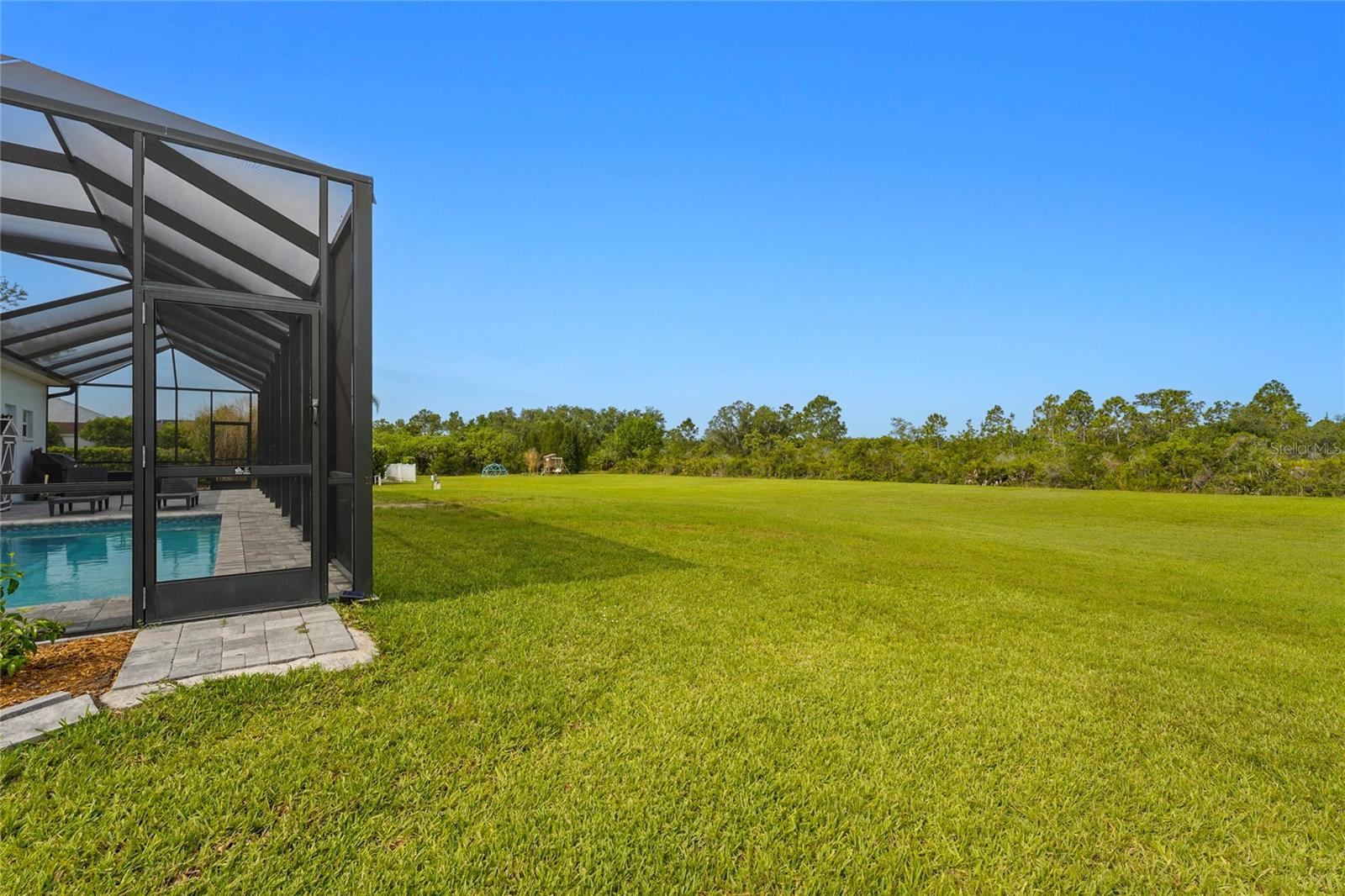 8018 SNOWY EGRET PL — photo 49