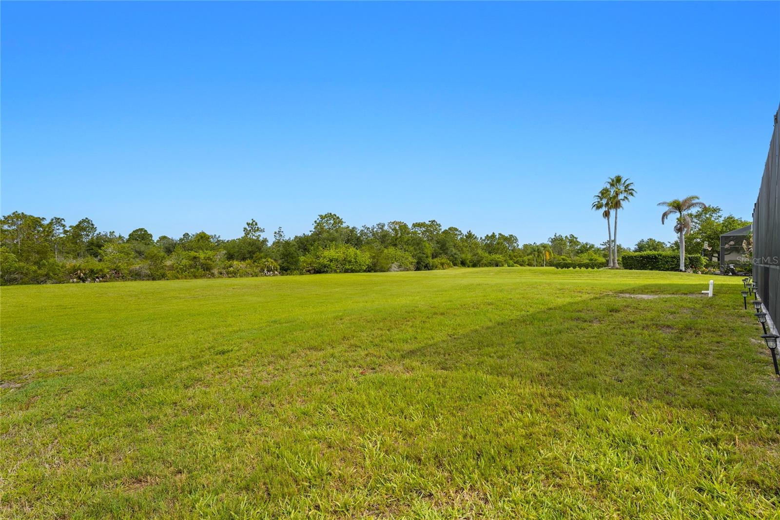 8018 SNOWY EGRET PL — photo 56