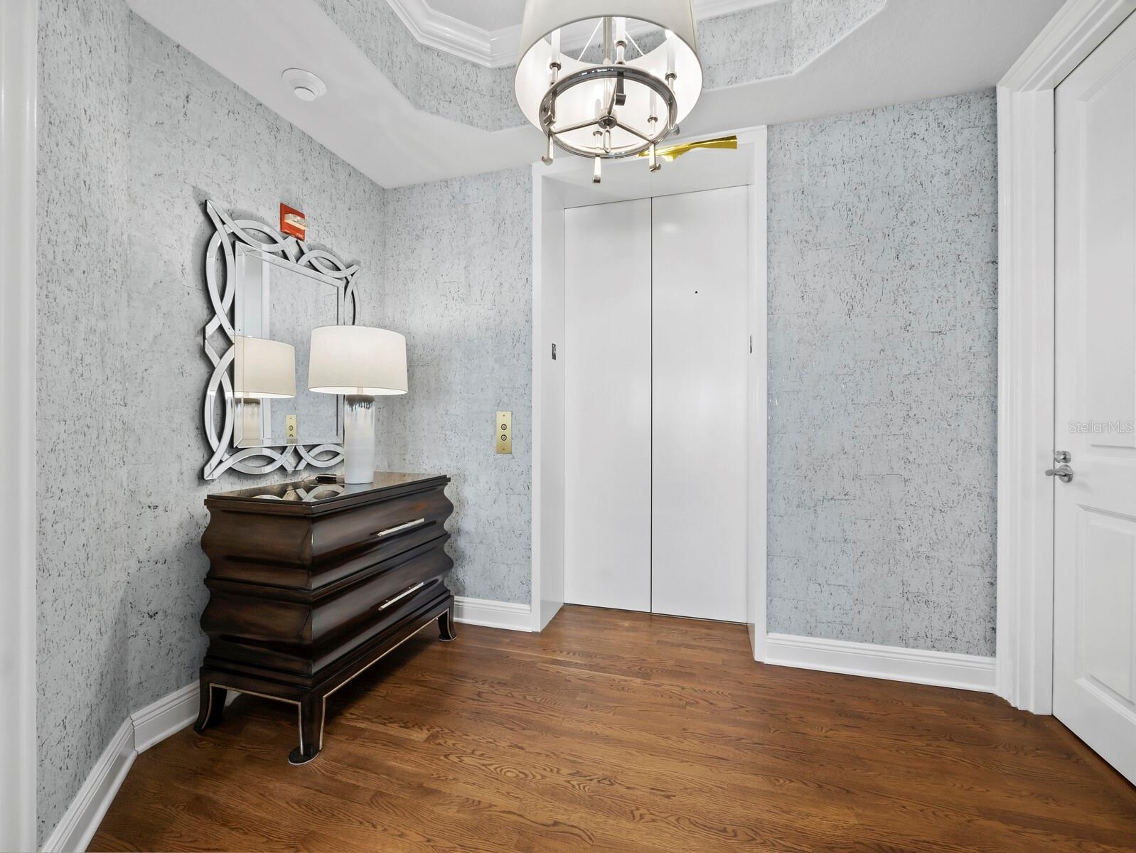 35 WATERGATE DR #1403 — photo 3
