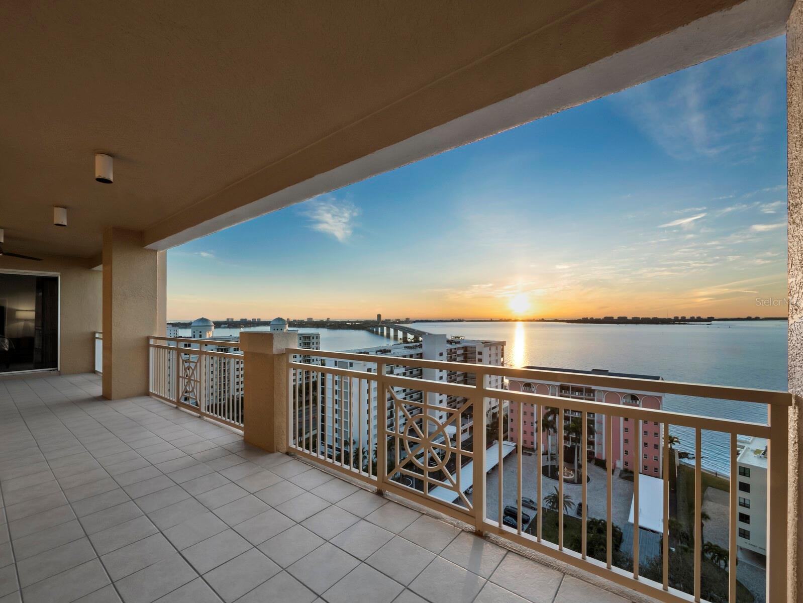 35 WATERGATE DR #1403 — photo 16