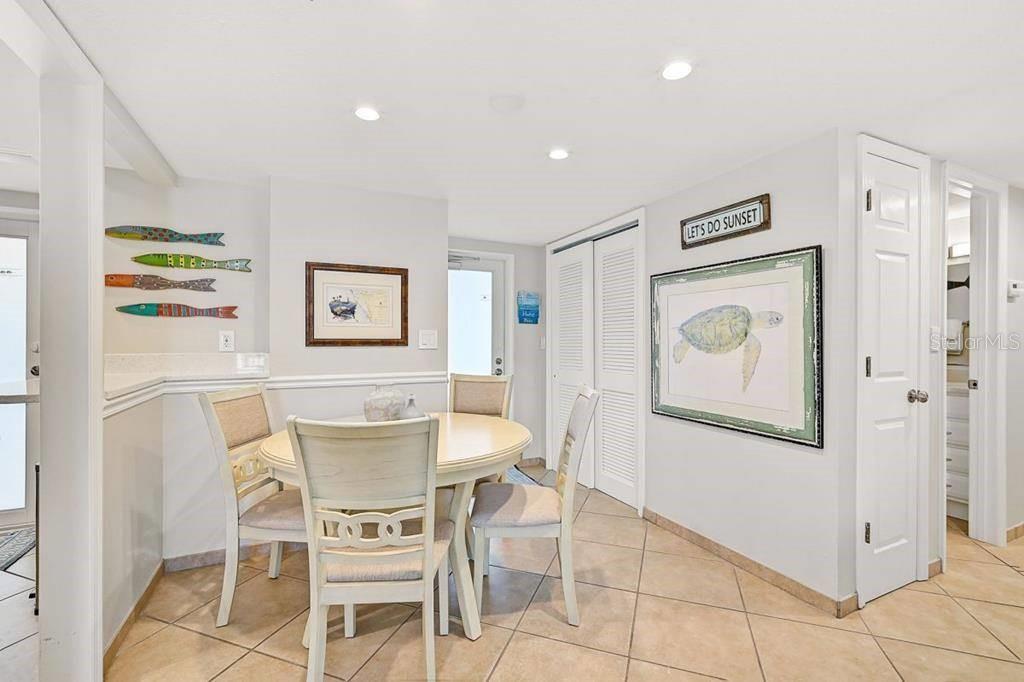 6154 MIDNIGHT PASS RD #206 — photo 4