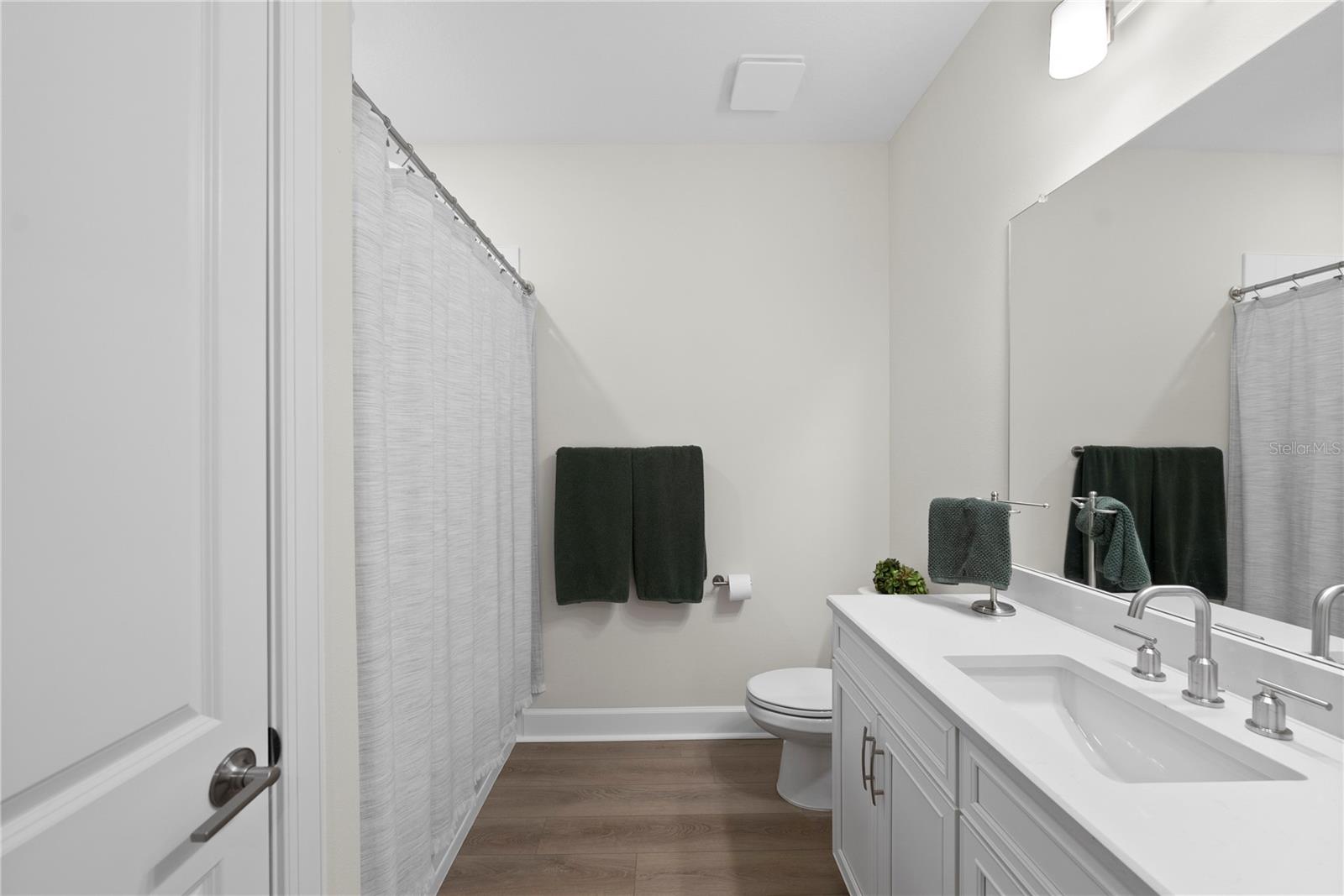 4618 ISONZO WAY — photo 34