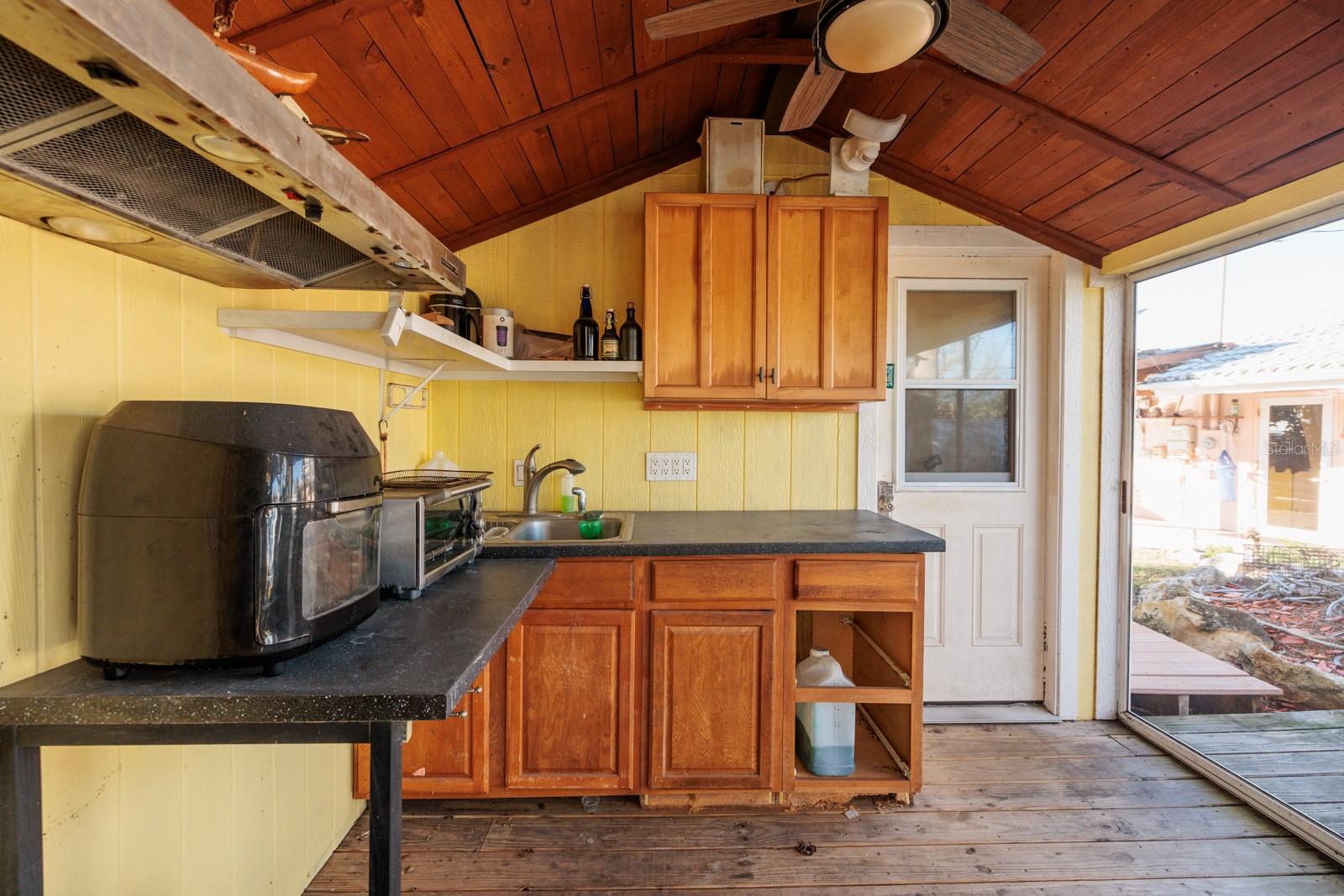 1844 VENETIAN POINT DR — photo 35