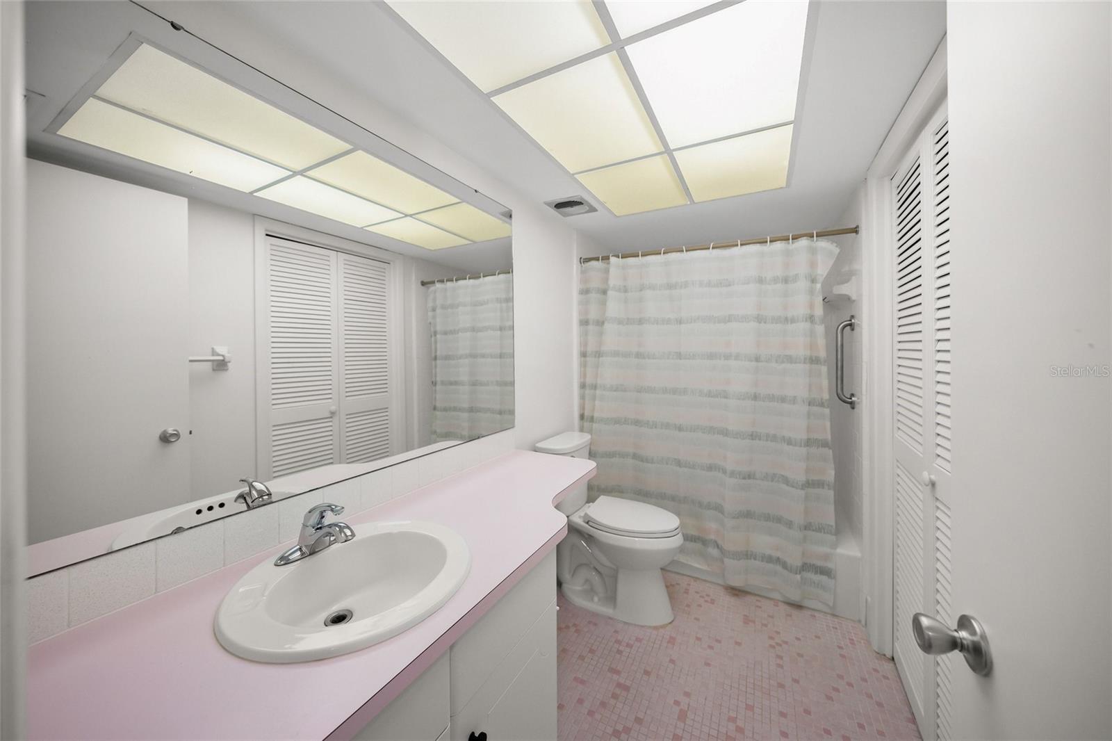 2507 BENEVA RD #10 — photo 24