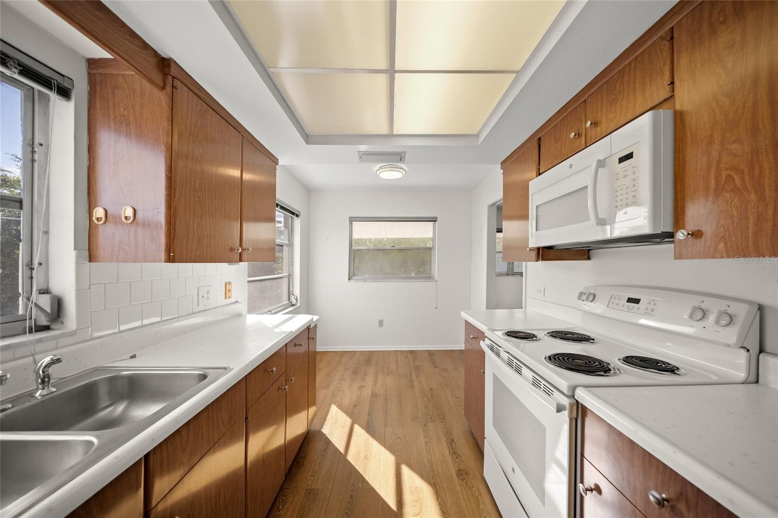 2507 BENEVA RD #10 — photo 14
