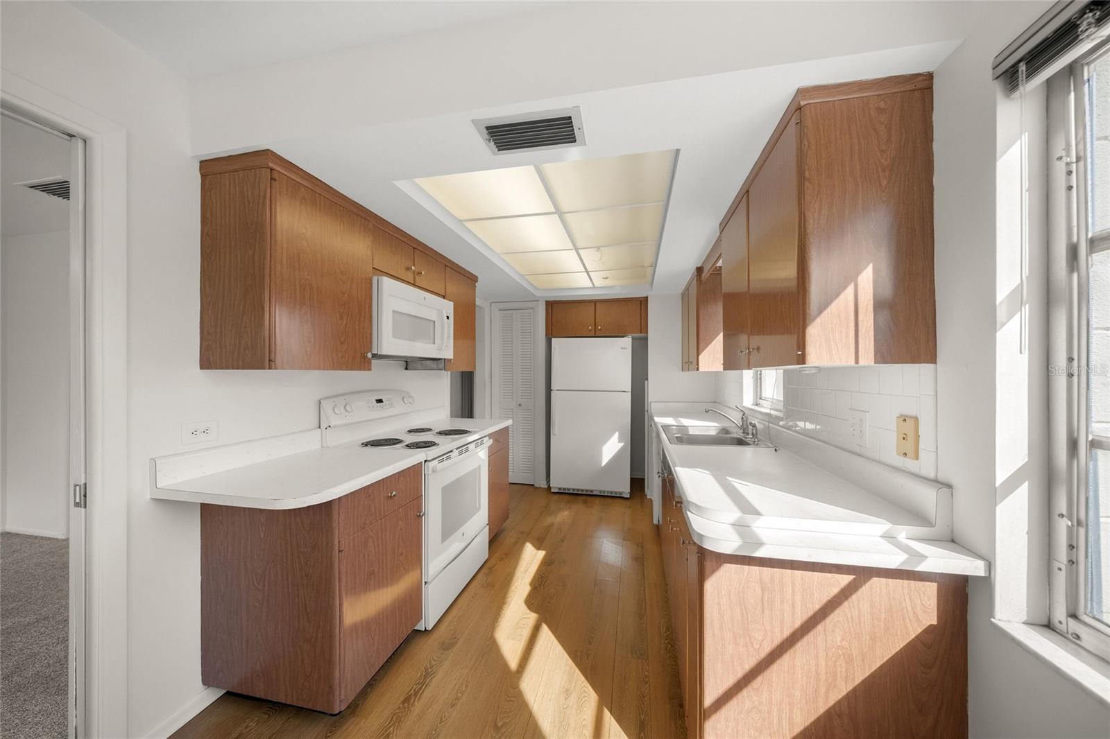 2507 BENEVA RD #10 — photo 12