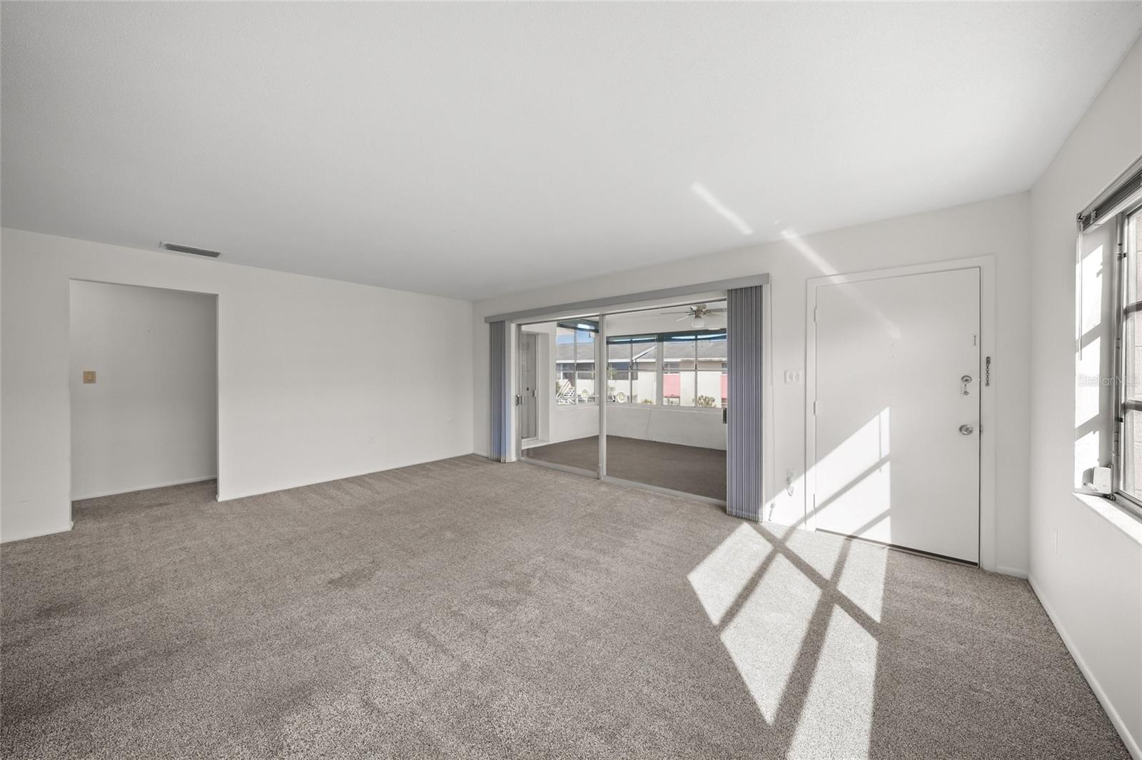 2507 BENEVA RD #10 — photo 9