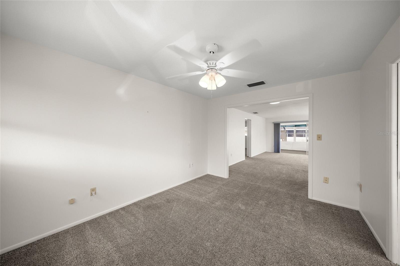 2507 BENEVA RD #10 — photo 4