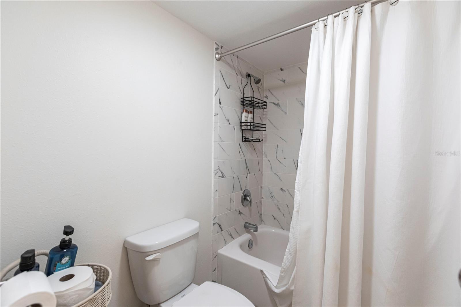 1055 W PEPPERTREE DR #106AA — photo 13