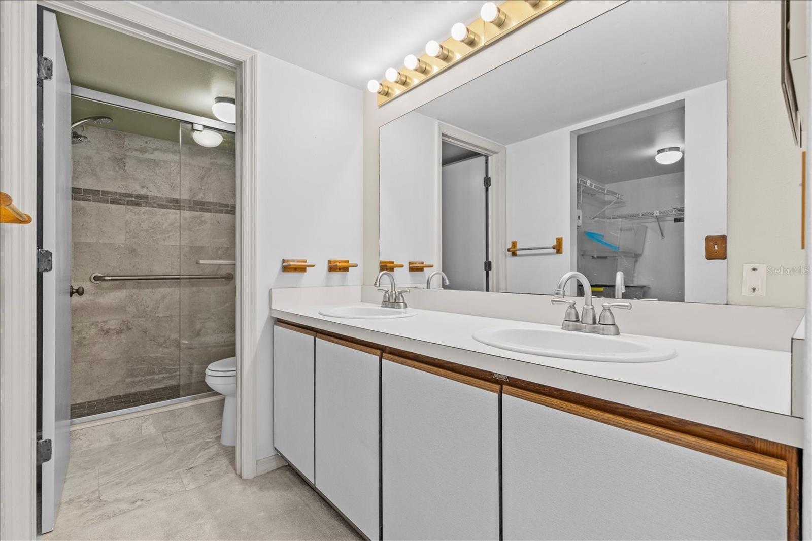 5537 SEA FOREST DR #307 — photo 24