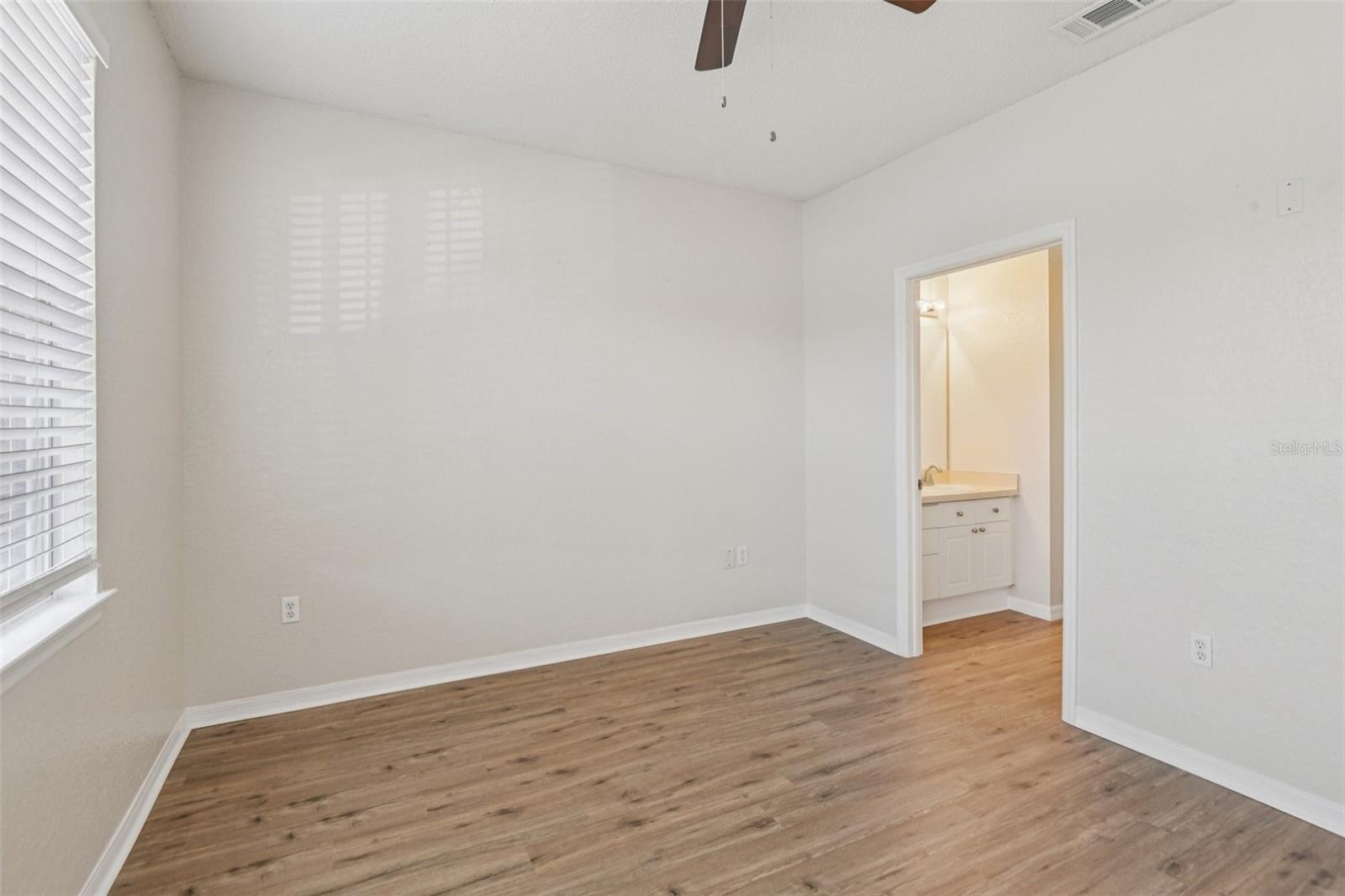 18001 RICHMOND PLACE DR #1213 — photo 20