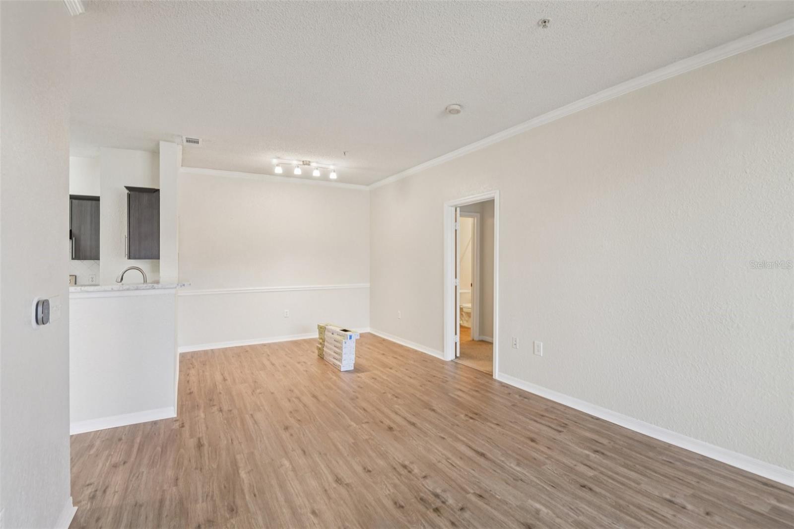 18001 RICHMOND PLACE DR #1213 — photo 6