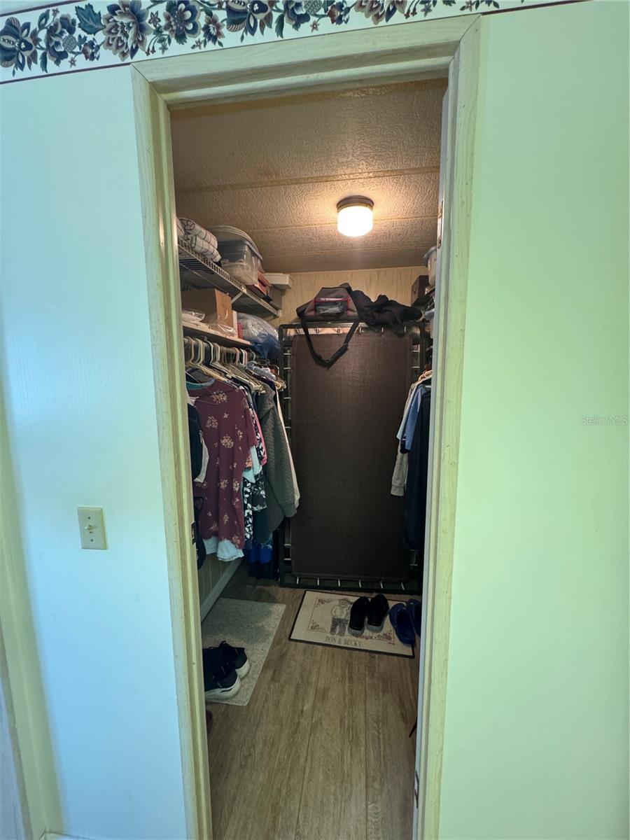 40 LAFITTE DR — photo 15