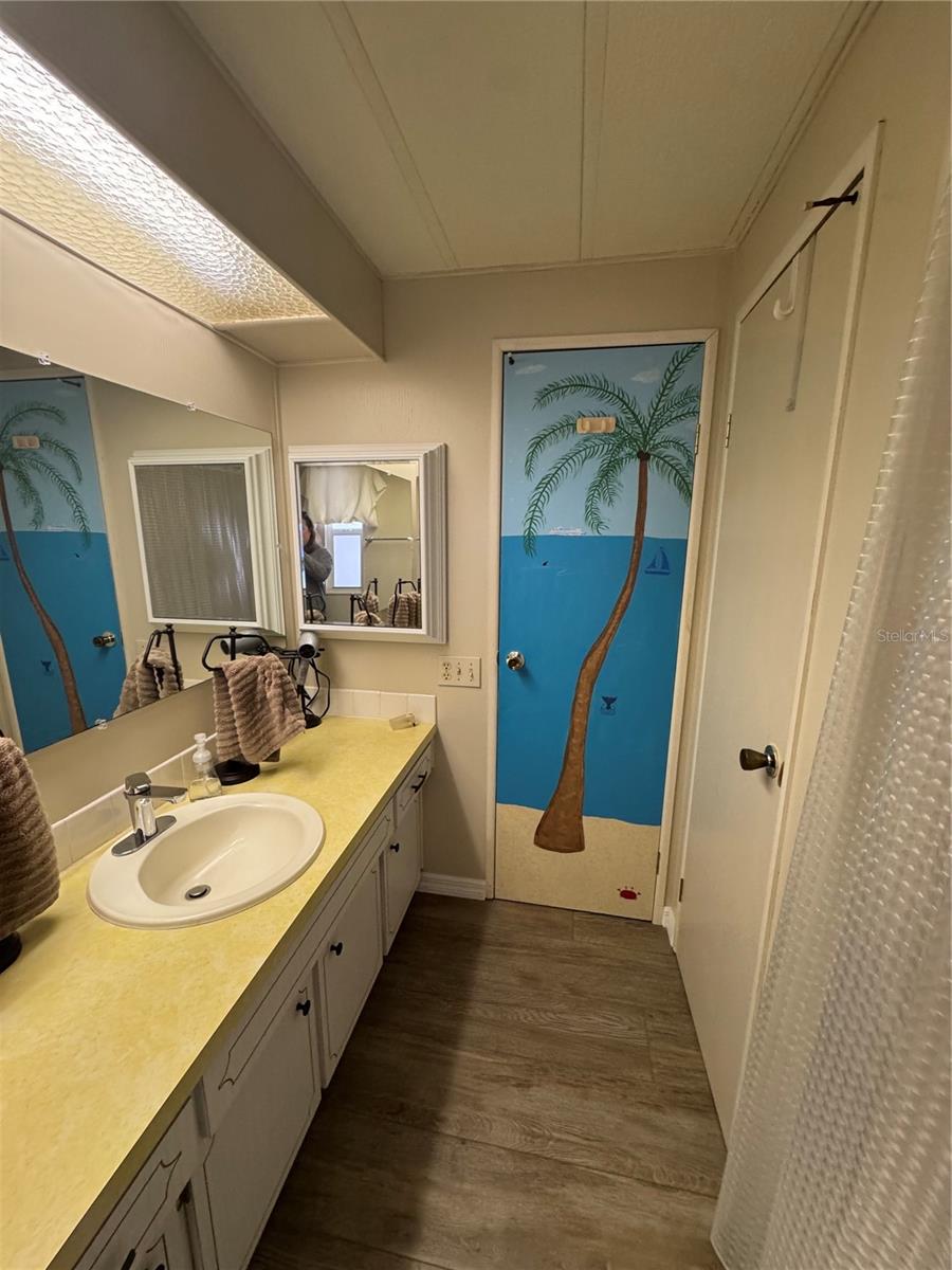 40 LAFITTE DR — photo 11