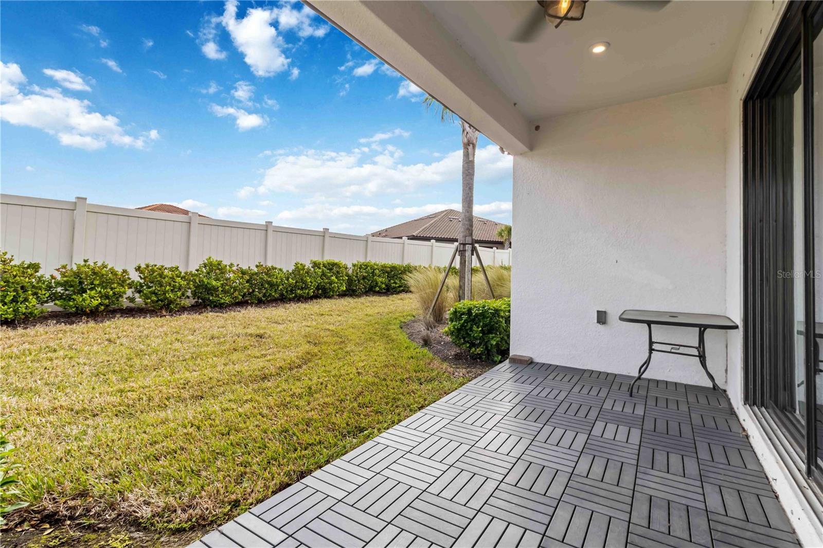 10934 WENDOVER DR — photo 29