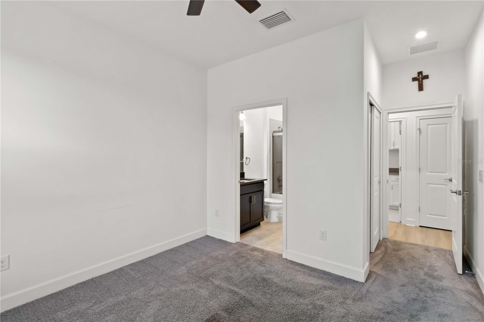 10934 WENDOVER DR — photo 27