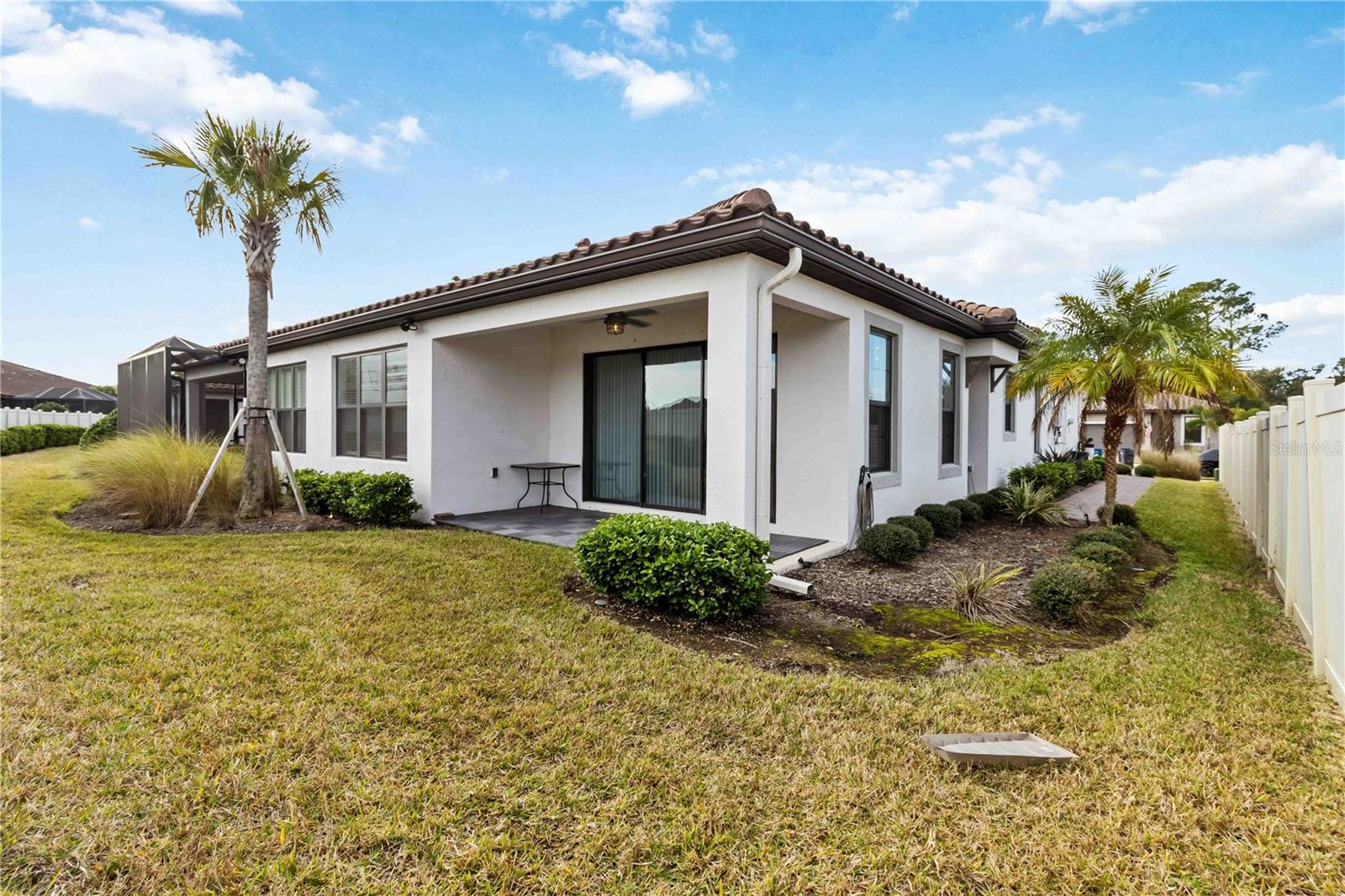 10934 WENDOVER DR — photo 31