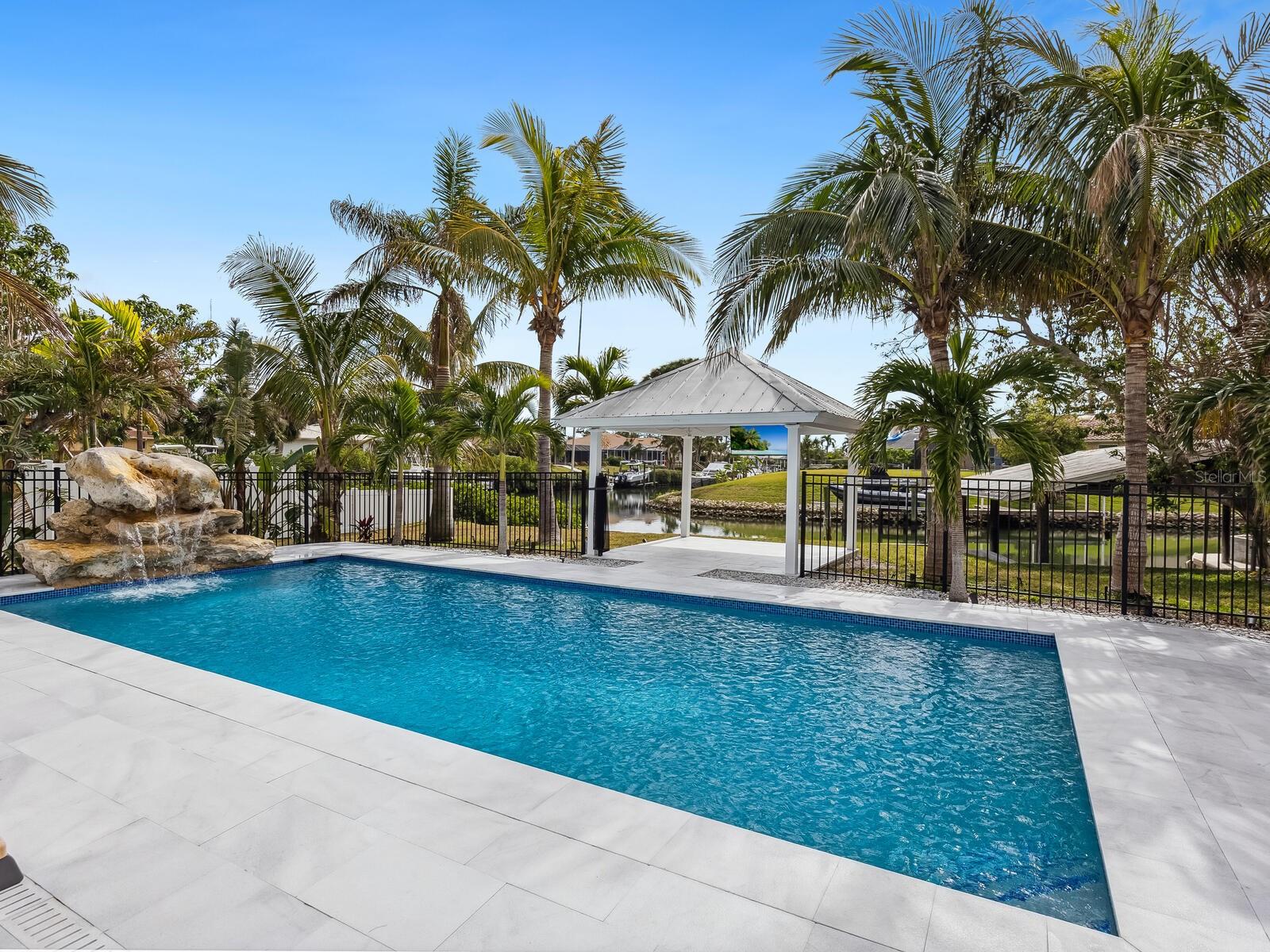 221 LYCHEE RD — photo 49