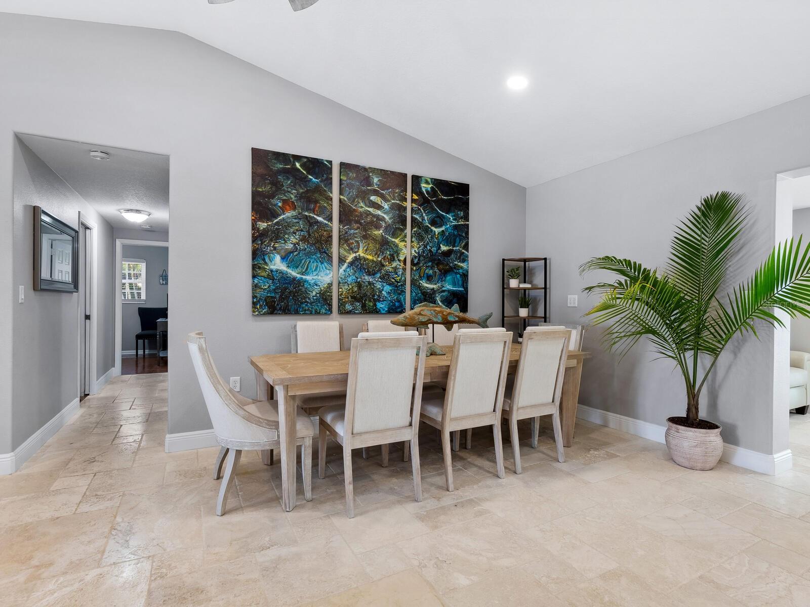 221 LYCHEE RD — photo 15