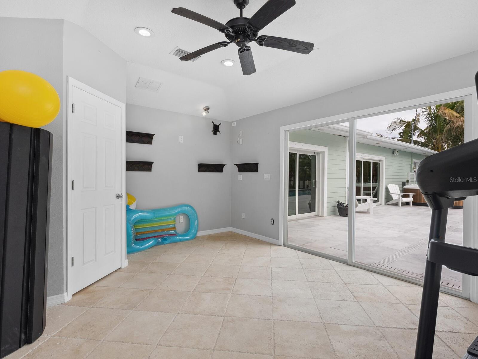 221 LYCHEE RD — photo 45