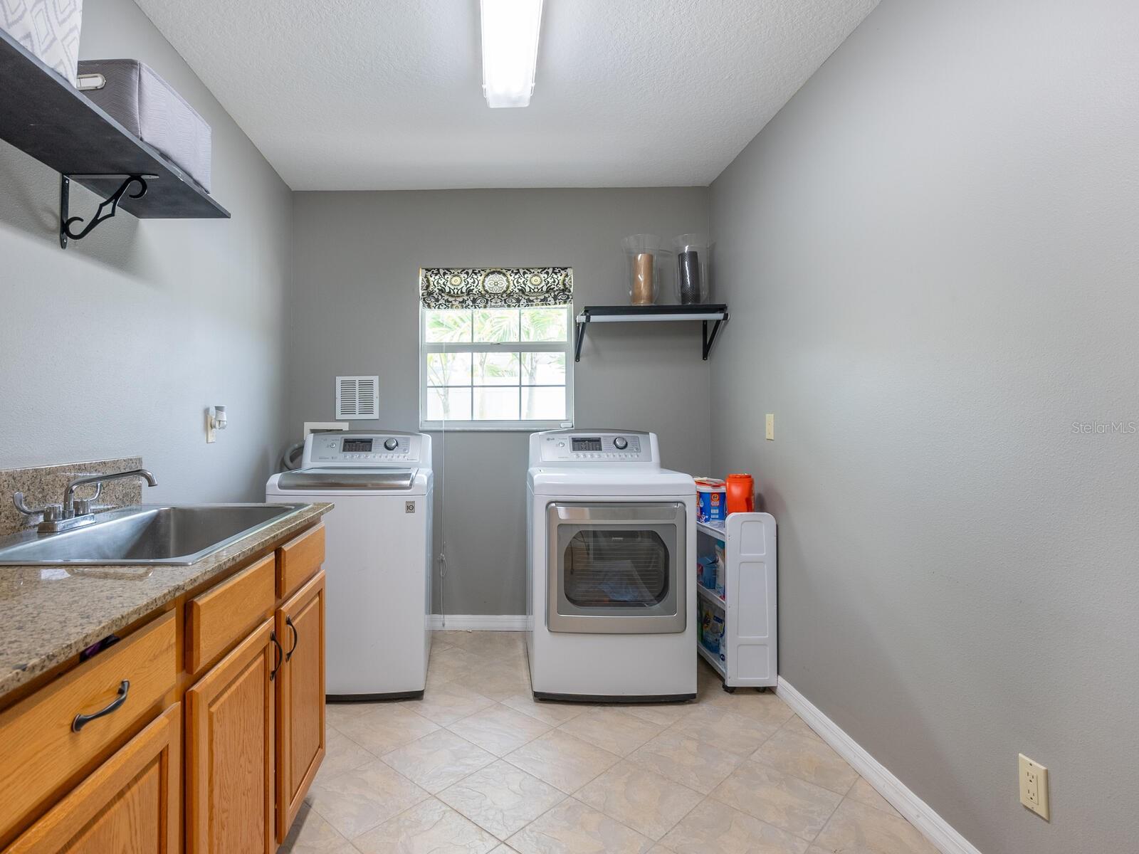 221 LYCHEE RD — photo 48