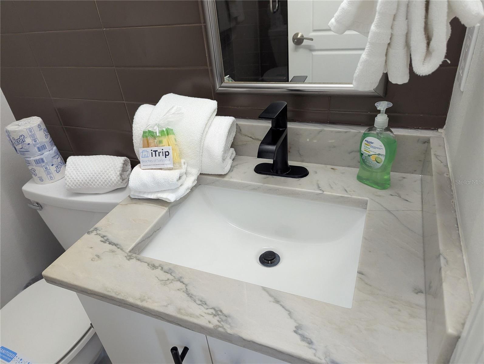 6732 SARASEA CIR #104C — photo 26