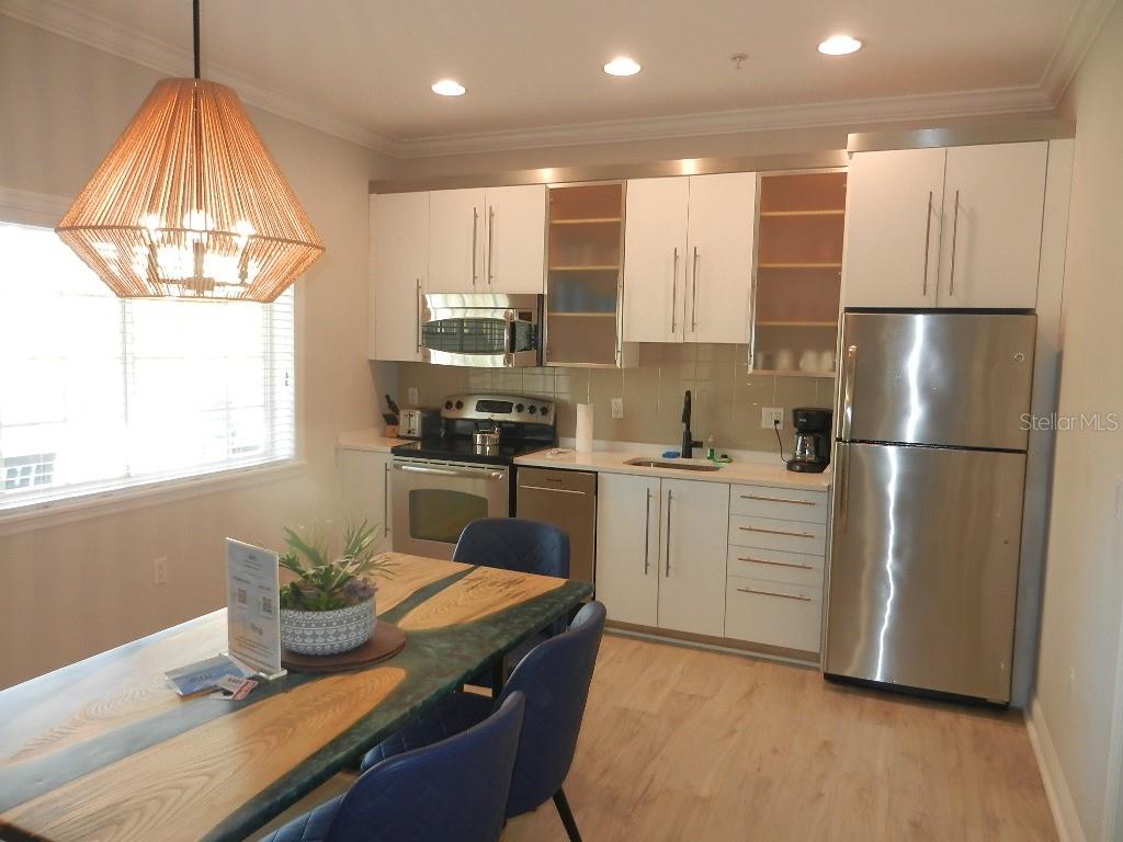 6732 SARASEA CIR #104C — photo 9