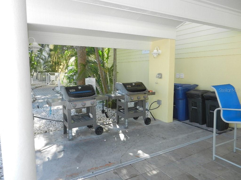 6732 SARASEA CIR #104C — photo 43