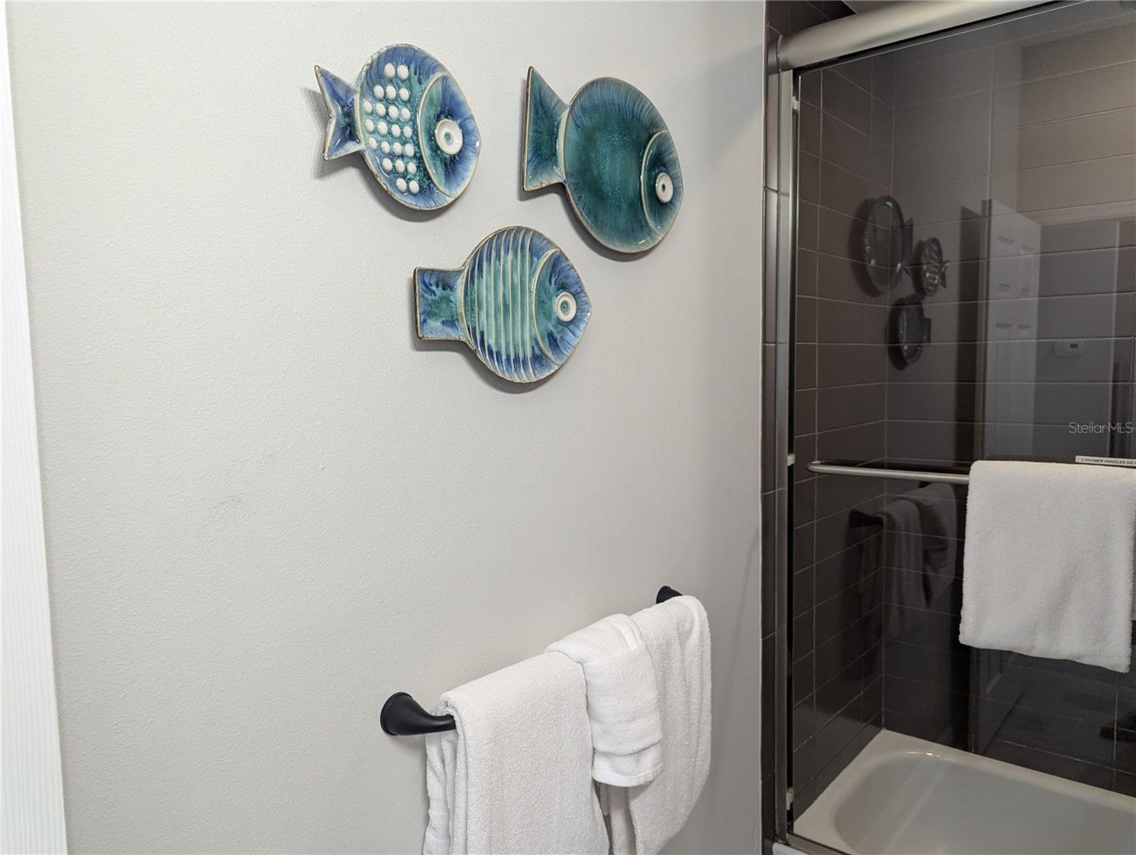6732 SARASEA CIR #104C — photo 35