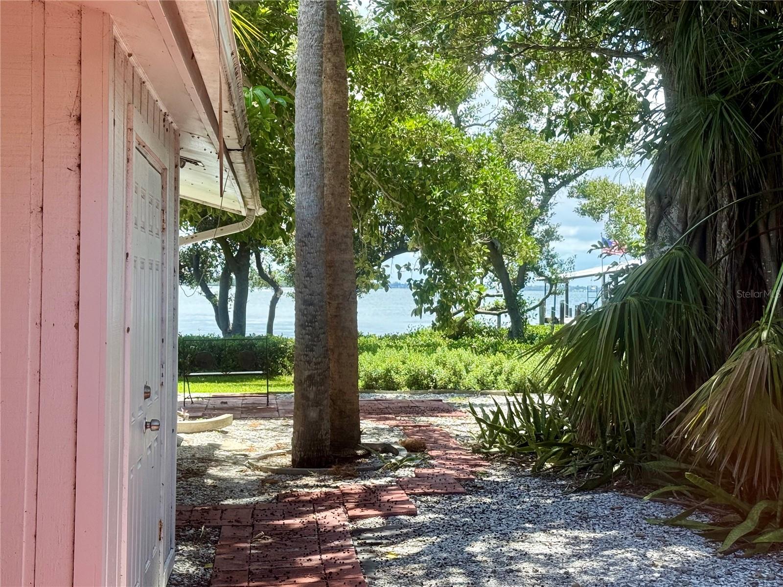 2316 CANASTA DR — photo 31