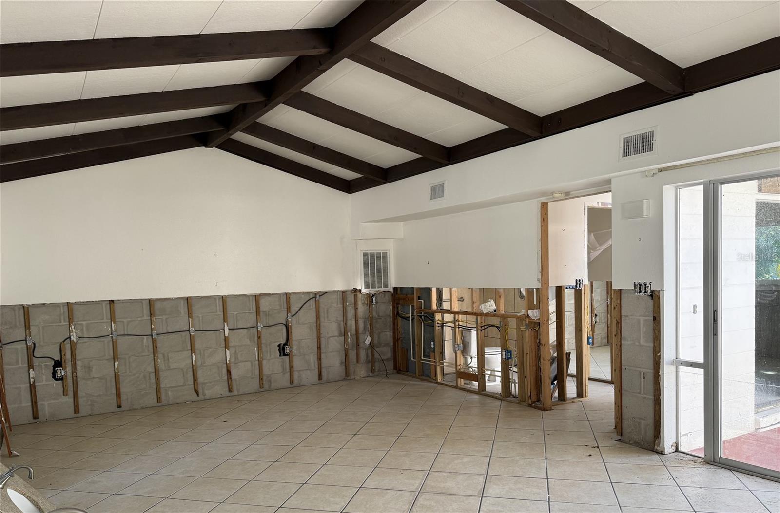 2316 CANASTA DR — photo 15