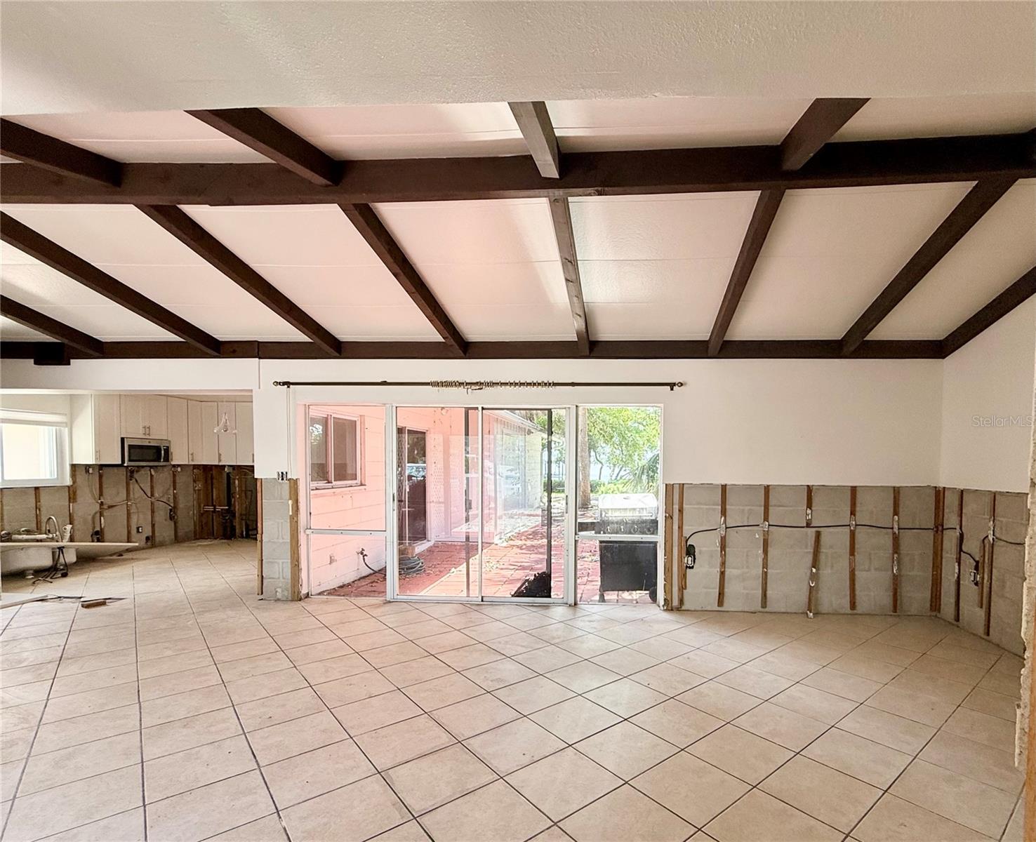 2316 CANASTA DR — photo 16