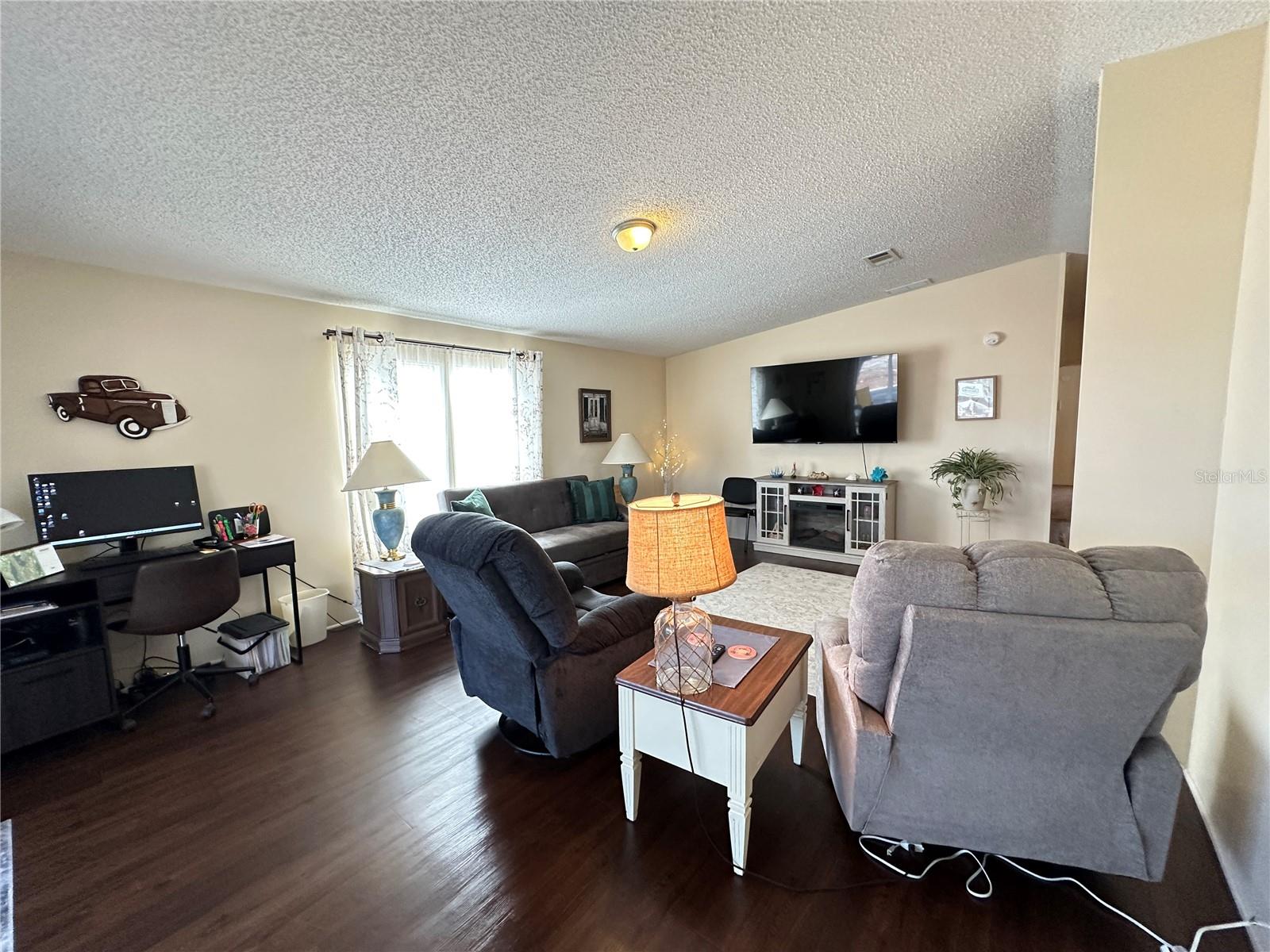 16735 OLIVAUD ST — photo 16