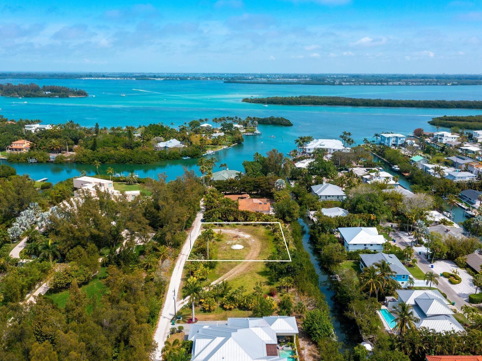 6604 GULF OF MEXICO DR — photo 3