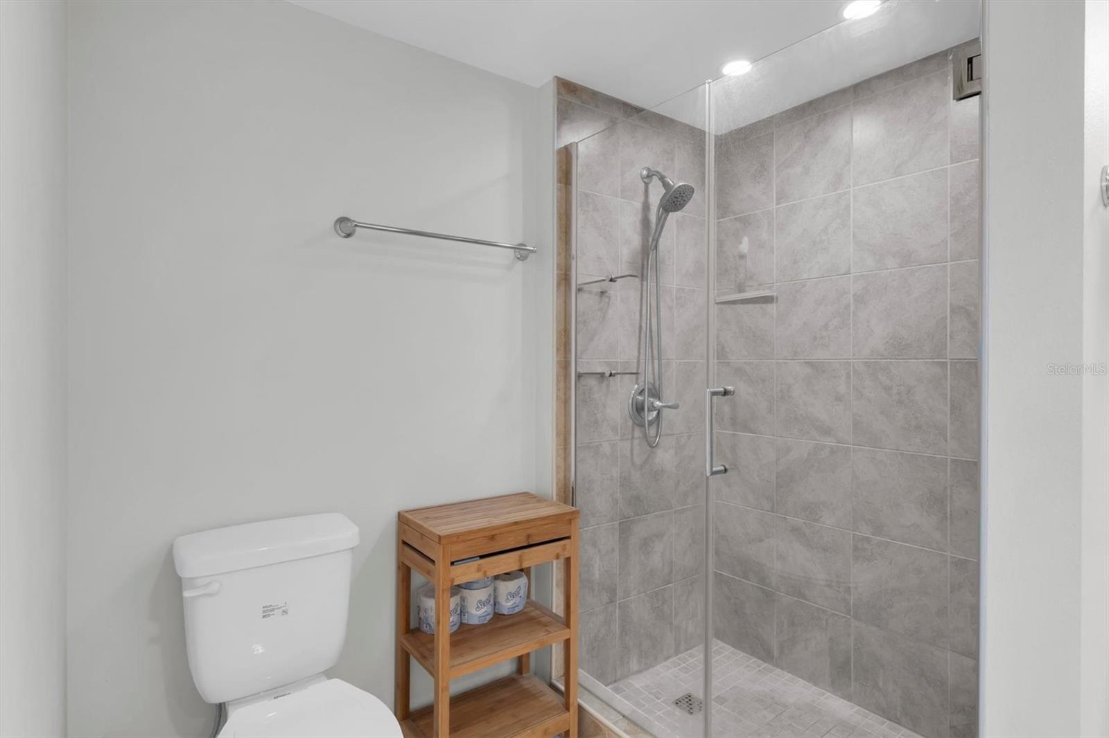 223 ISLAND WAY #4A — photo 14