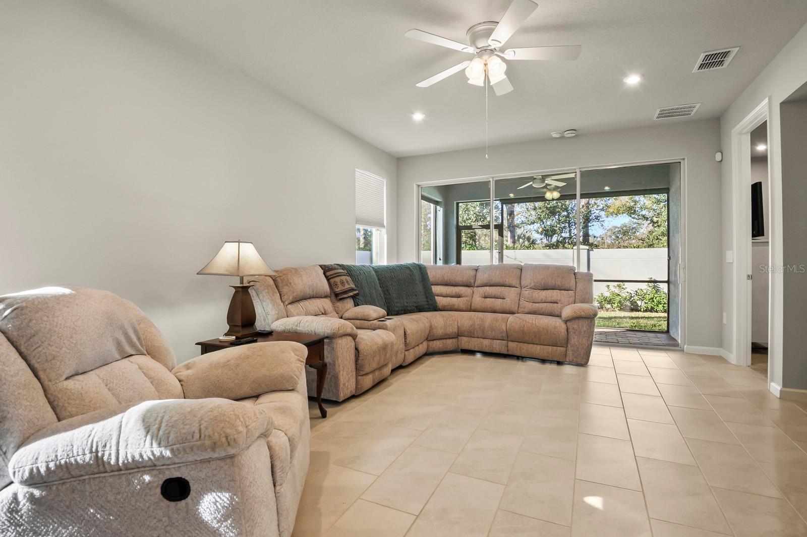 810 RUDDY QUAIL PL — photo 8