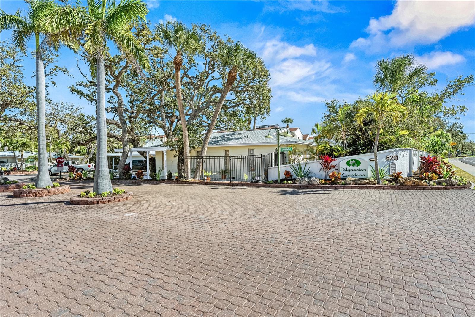 1320 MOONMIST DR #B-11 — photo 65