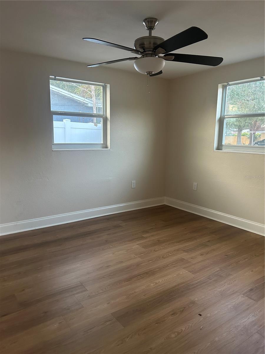 2824 MEADOW VIEW AVE — photo 8