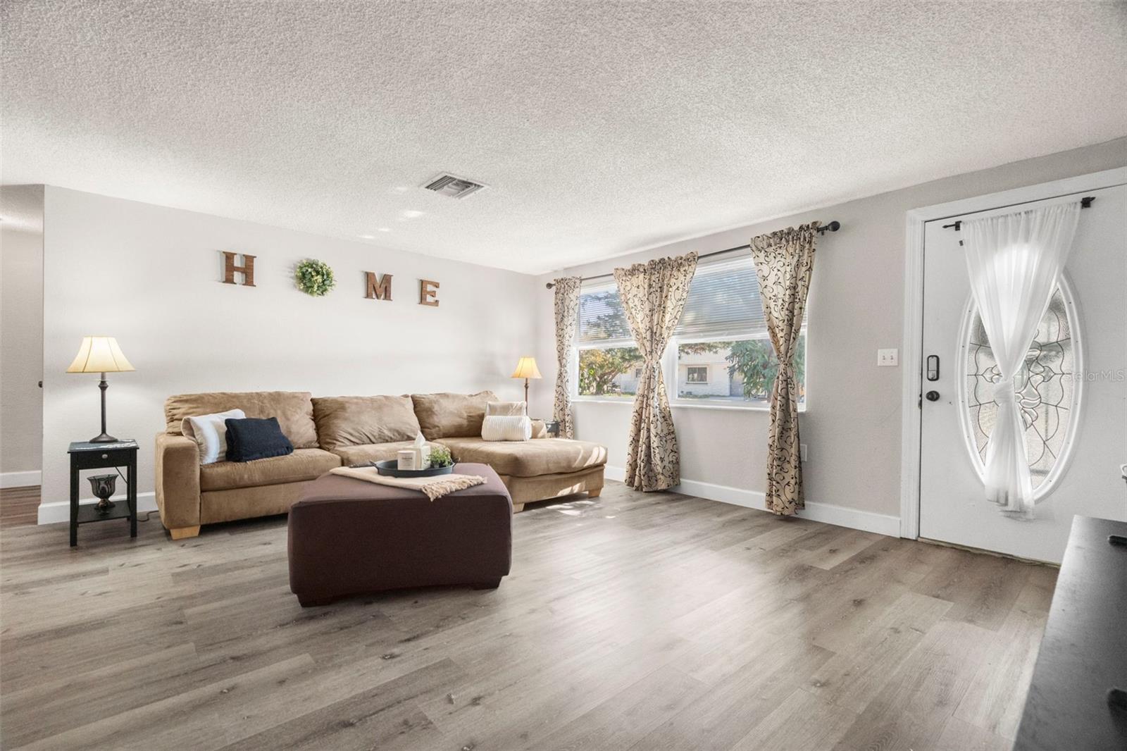 6333 ABERDEEN AVE — photo 9