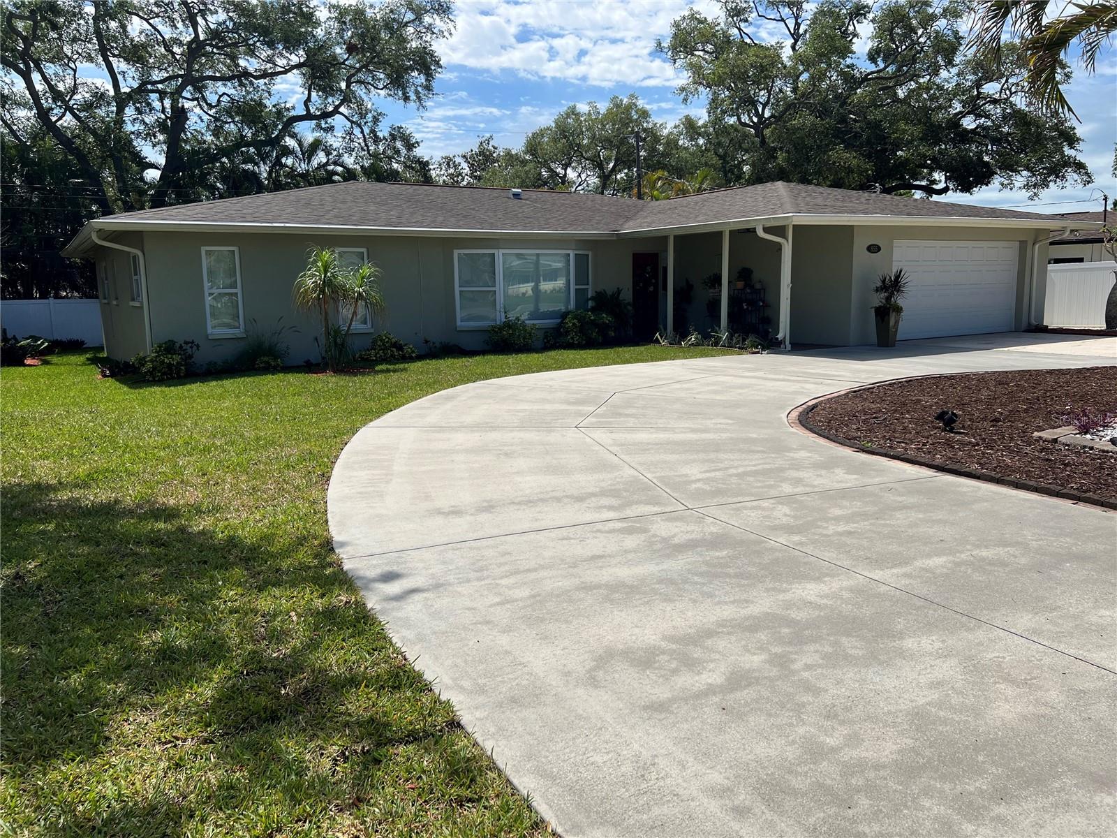 855 FOUNTAINHEAD DR — photo 2