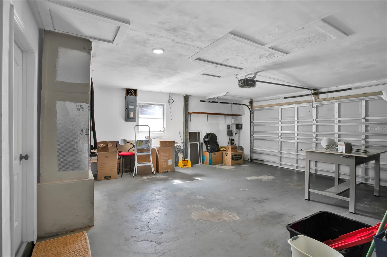 855 FOUNTAINHEAD DR — photo 37