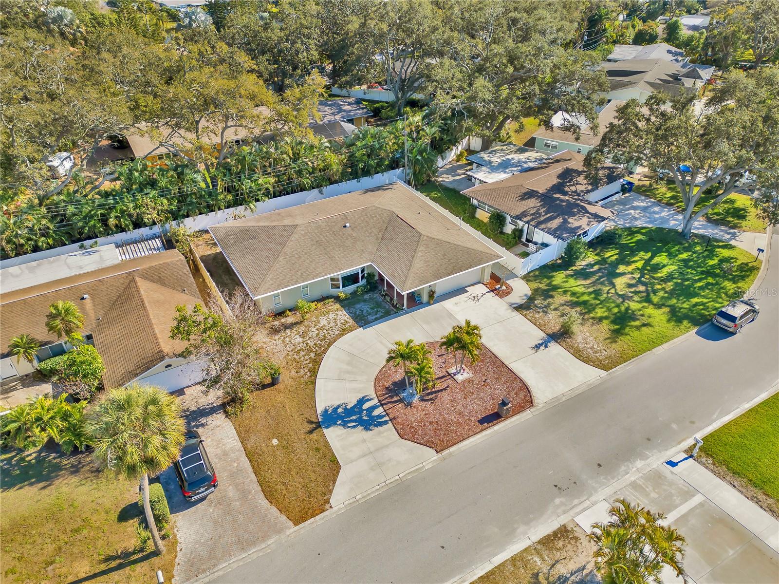 855 FOUNTAINHEAD DR — photo 50