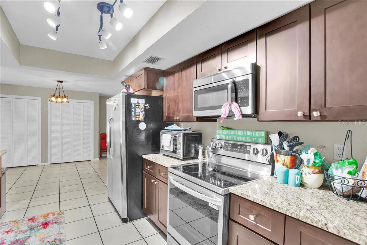855 FOUNTAINHEAD DR — photo 13